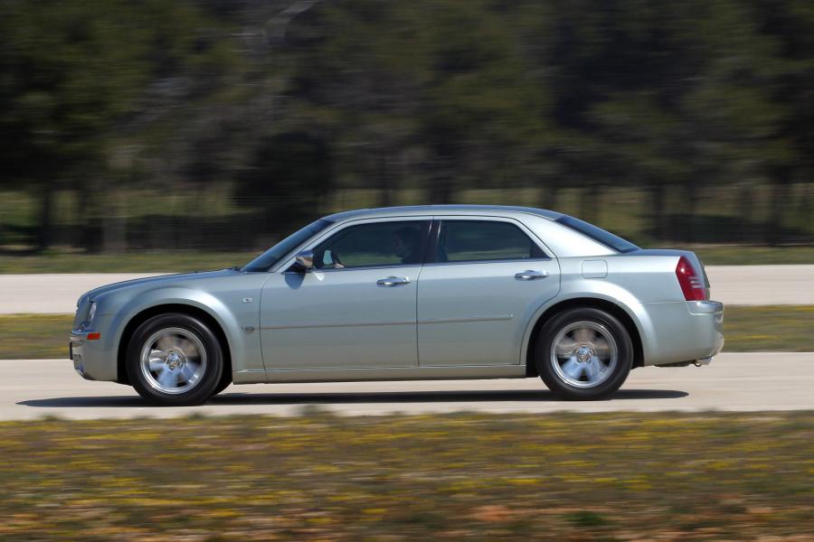  Chrysler 300C (LX) 2005 года  (фото 83 из 120)